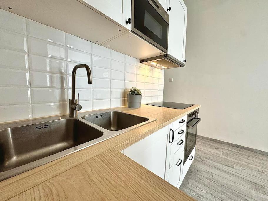 Lujza - Modern Appartamento Budapest