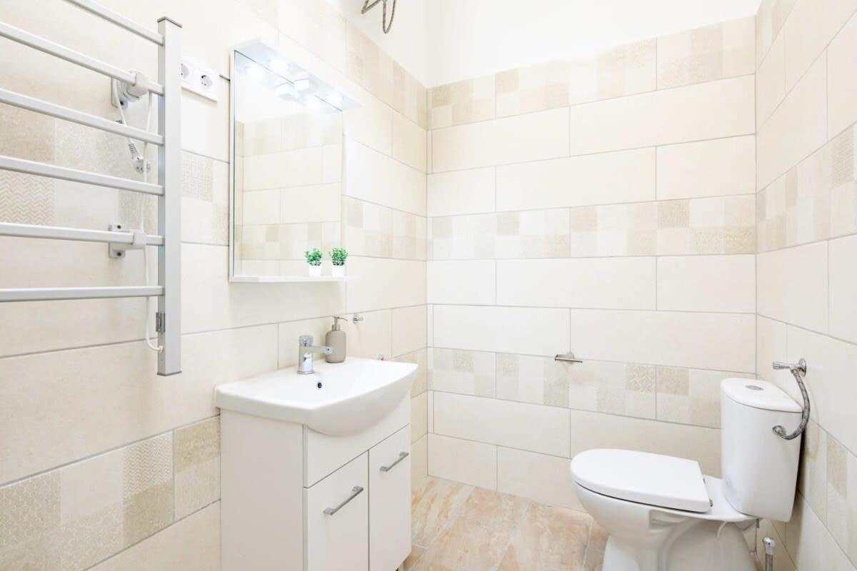 - New - Comfy Ac * Budapest