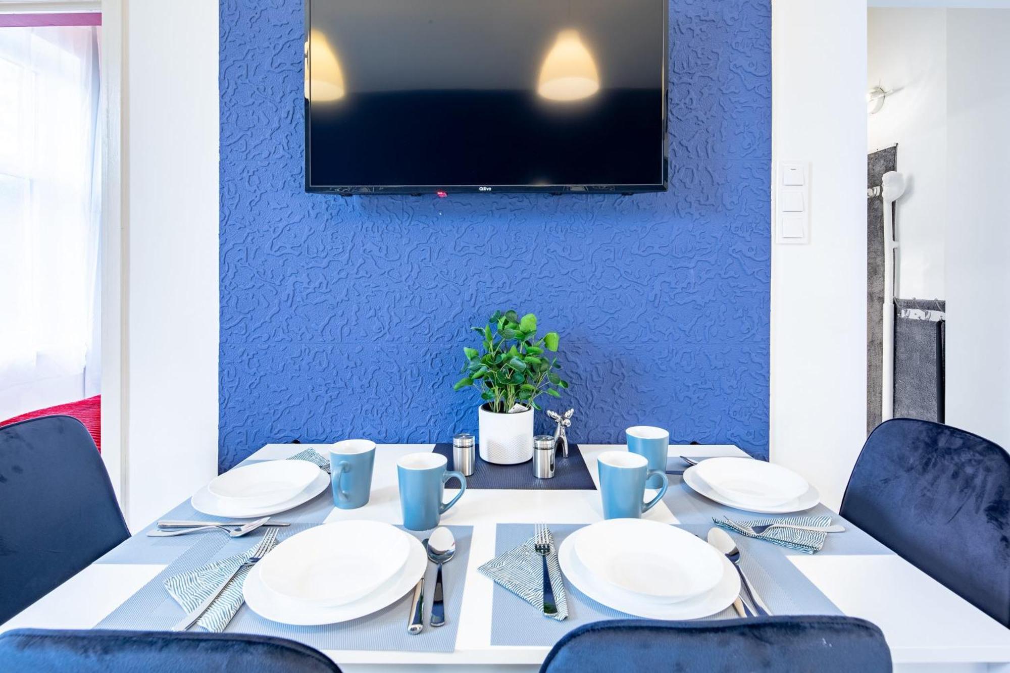 - Quiet Aparment Apartman *