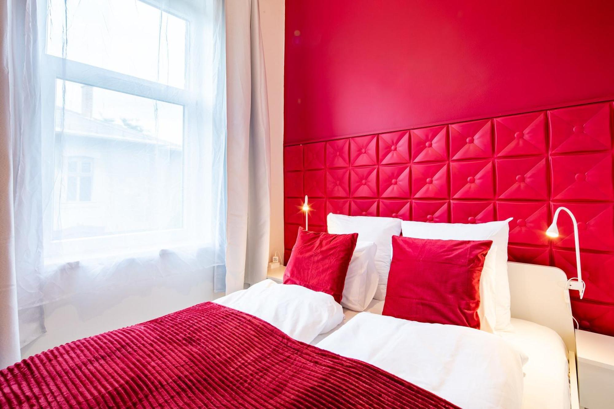- Quiet Aparment