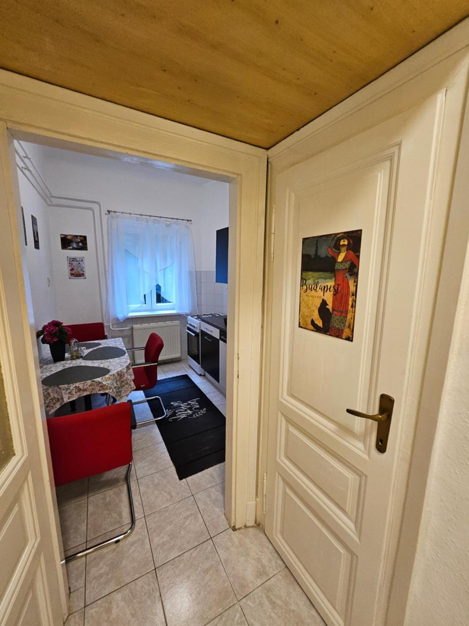Pet Friendly 2bdr Apartment
