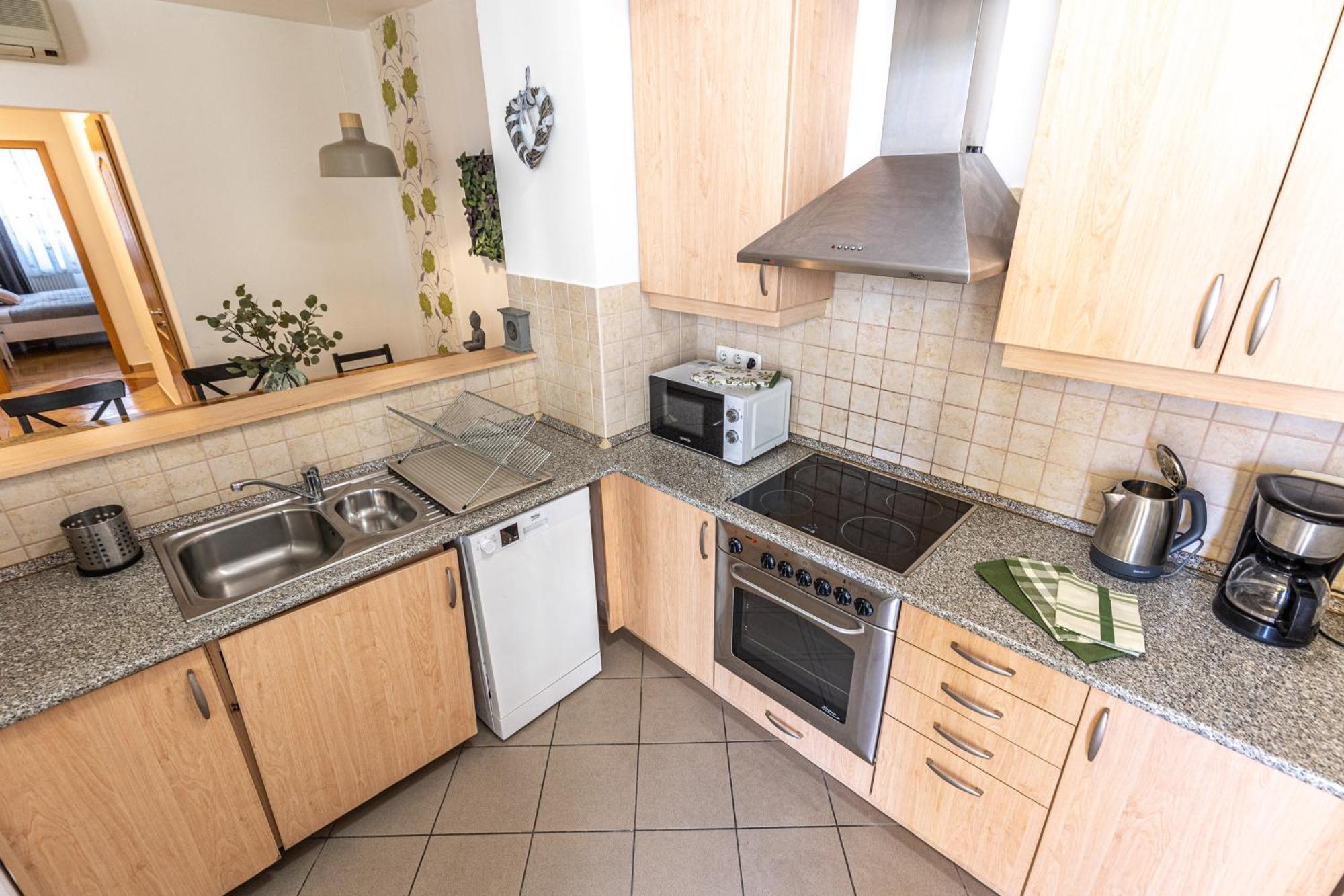 Gozsdu White Raven 305 Apartmán Budapešť