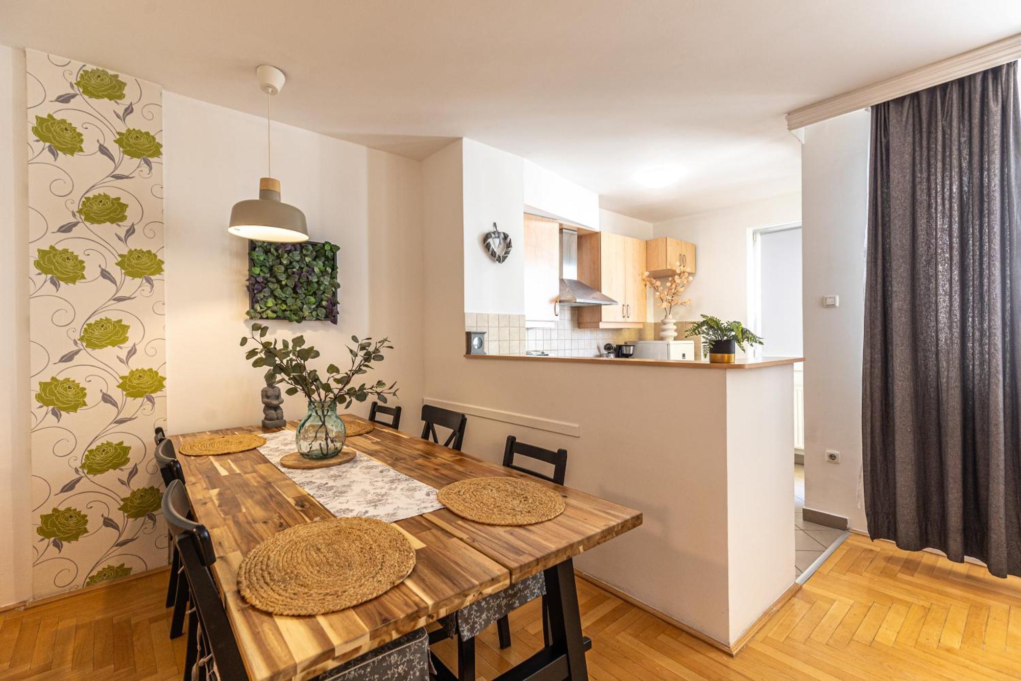 Apartmán Gozsdu White Raven 305