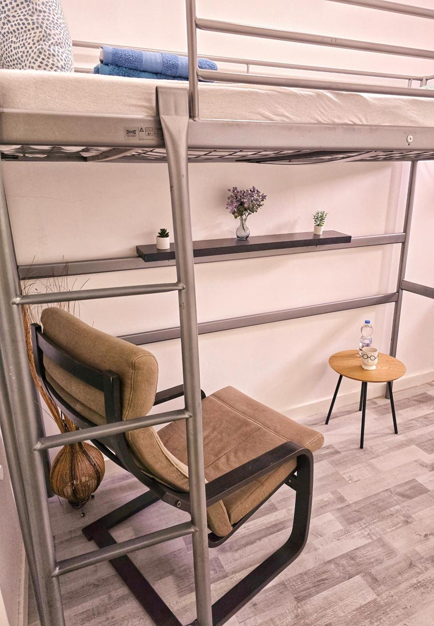Mariposa Apartman *
