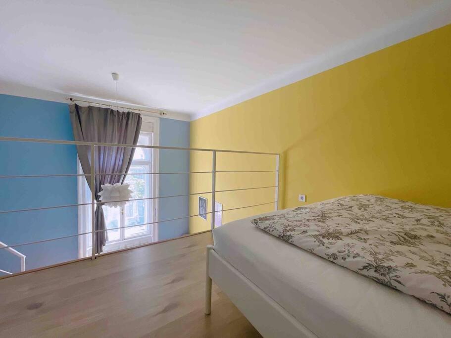 B Downtown Modern Apartman