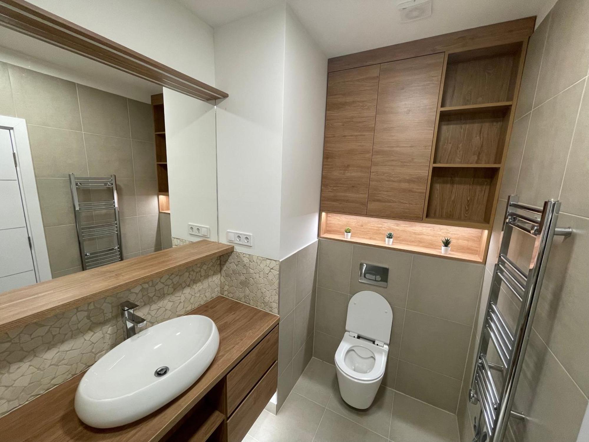 Center 4! Modern And Cozy 3br In Center! Apartment *
