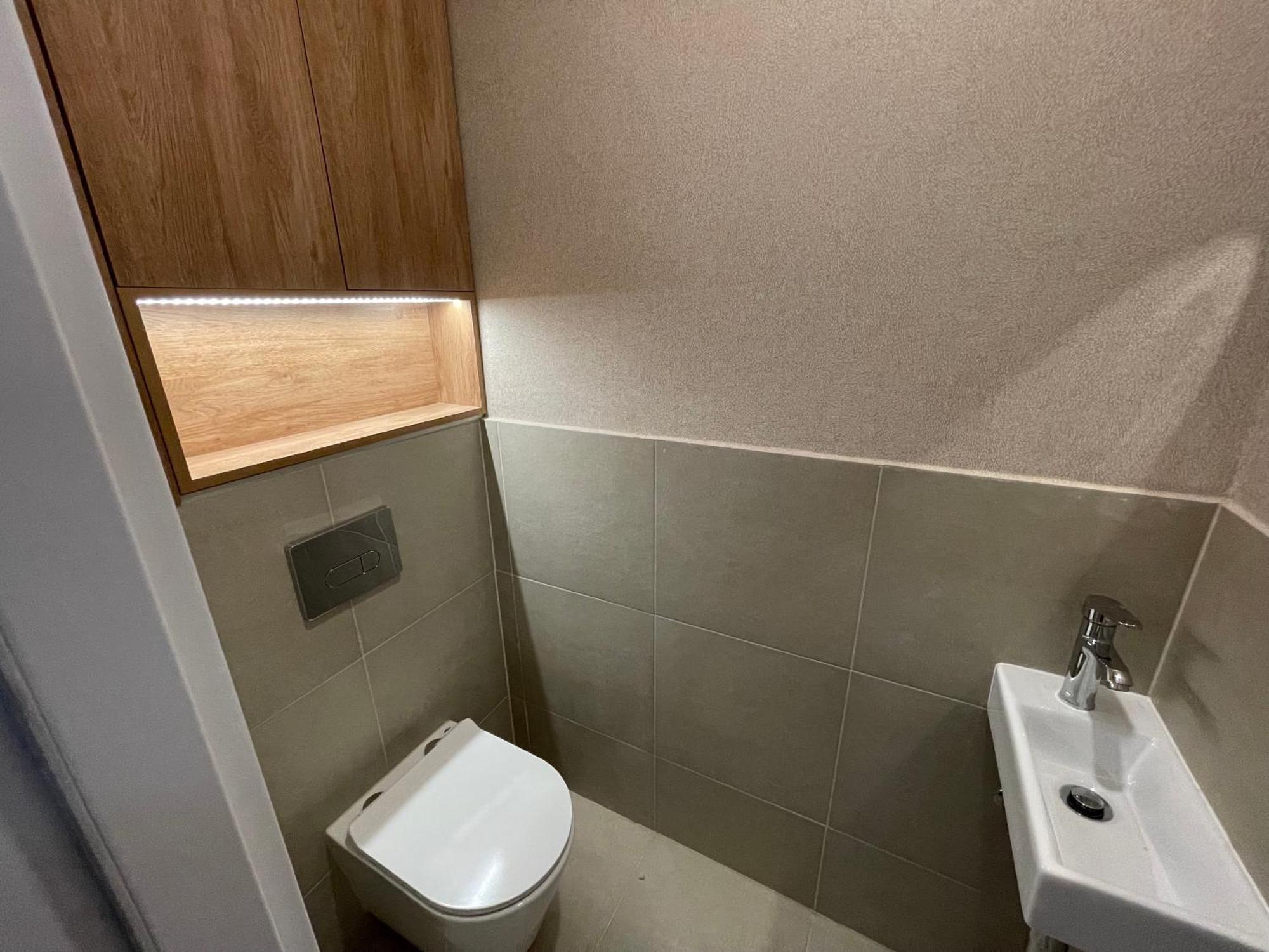 Apartment Center 4! Modern And Cozy 3br In Center! *