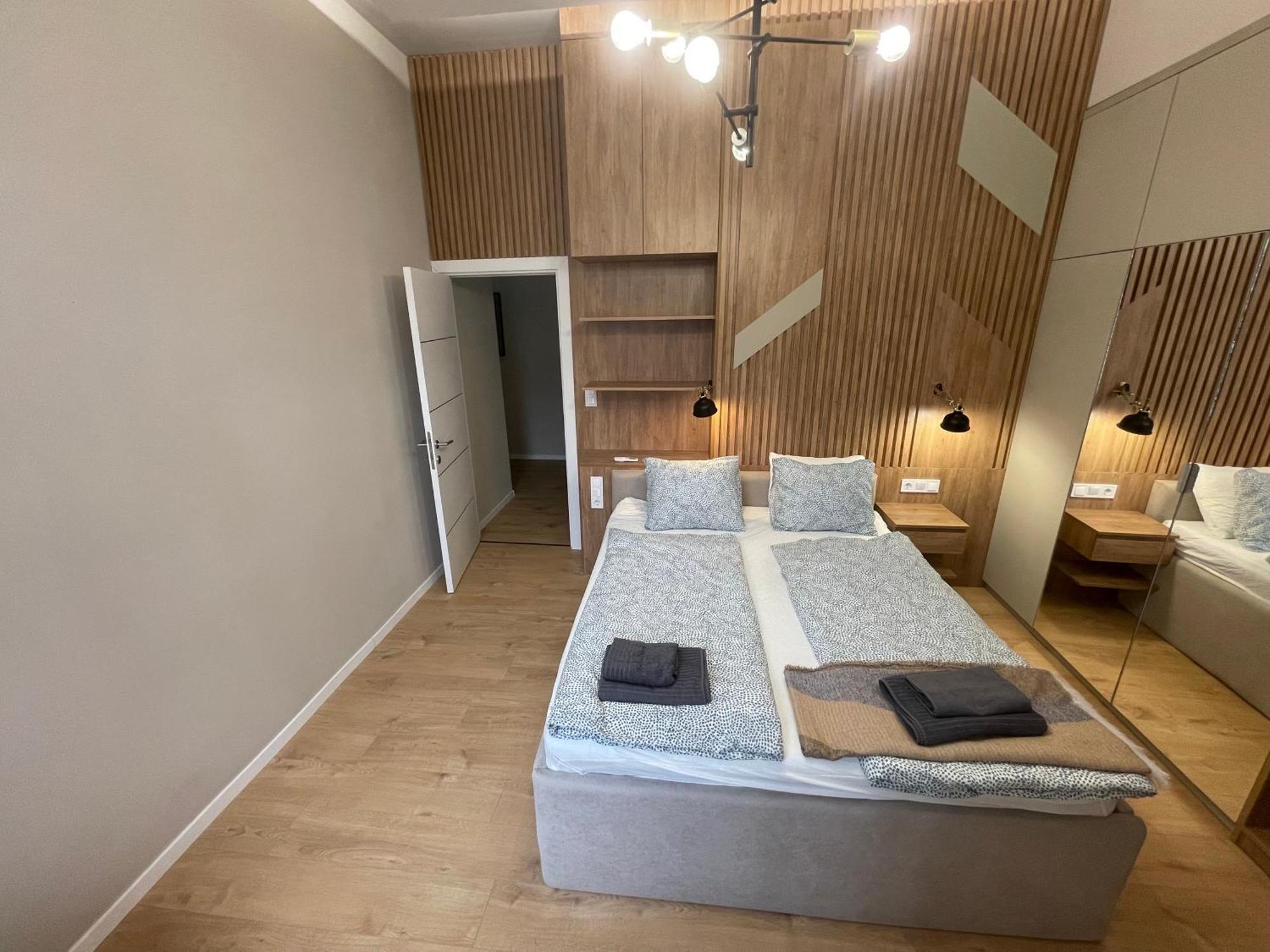 Center 4! Modern And Cozy 3br In Center! Budapest