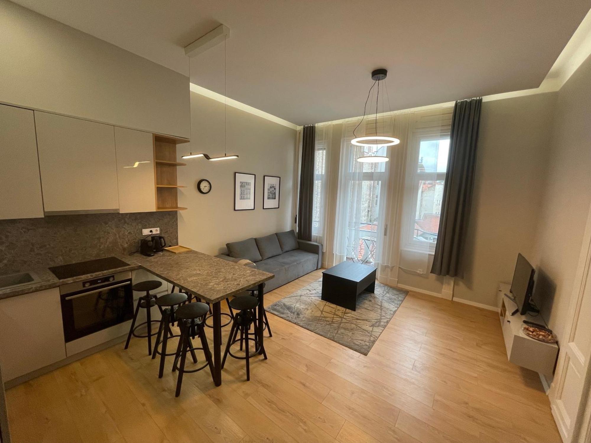 Apartment Center 4! Modern And Cozy 3br In Center! Budapest