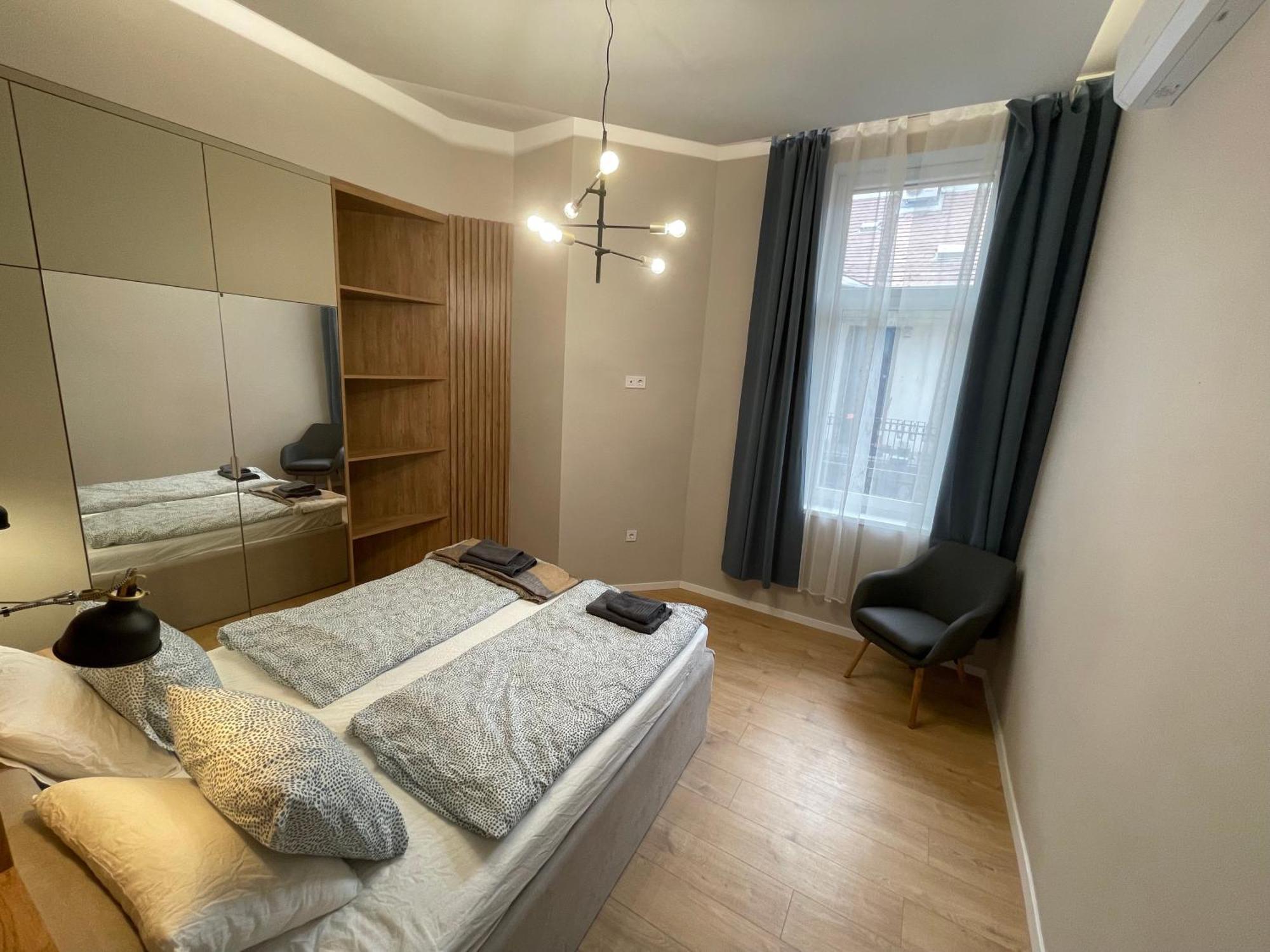 Center 4! Modern And Cozy 3br In Center! Budapest