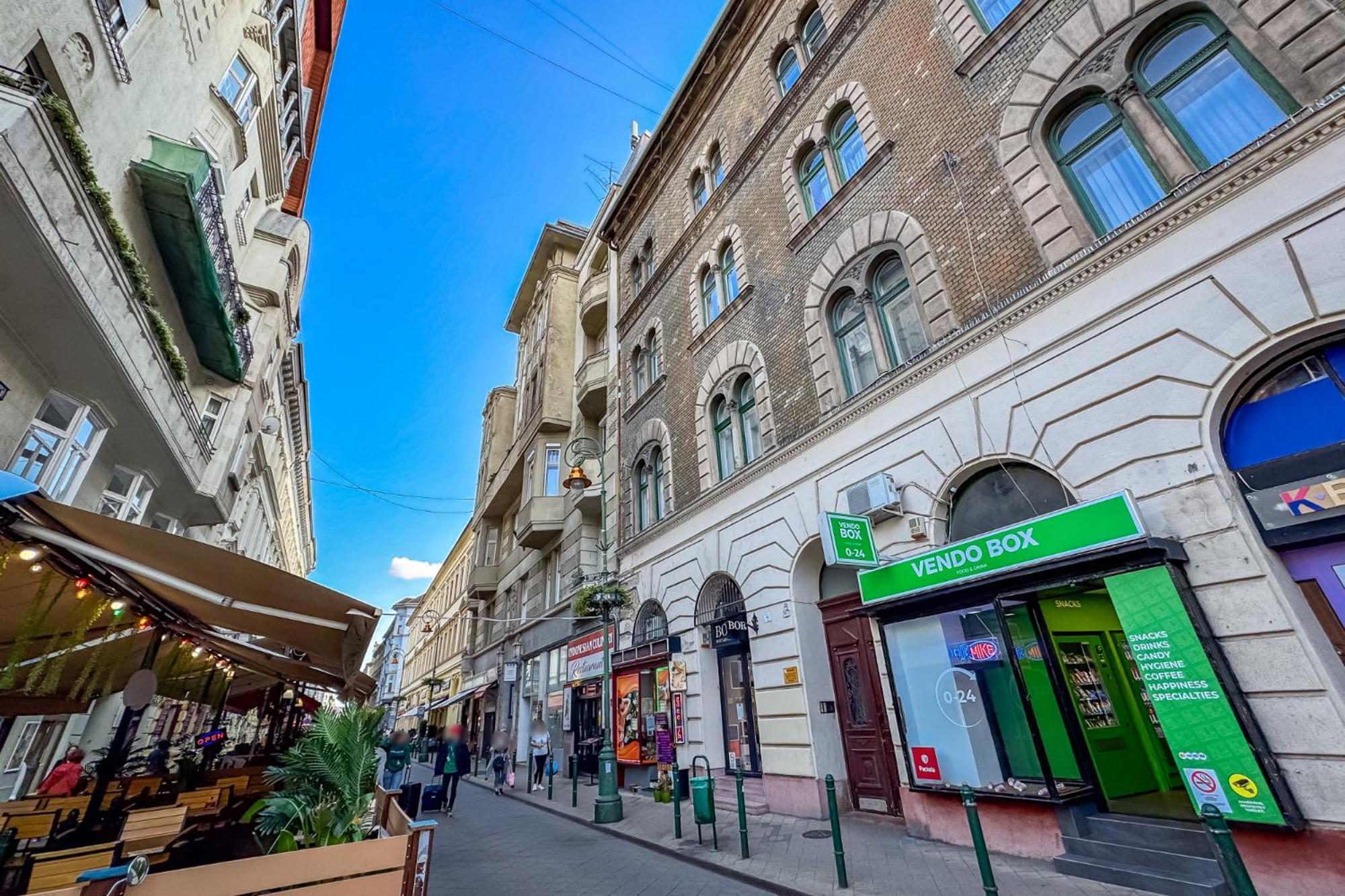 Raday Stylish Flat In The Heart Of * Boedapest
