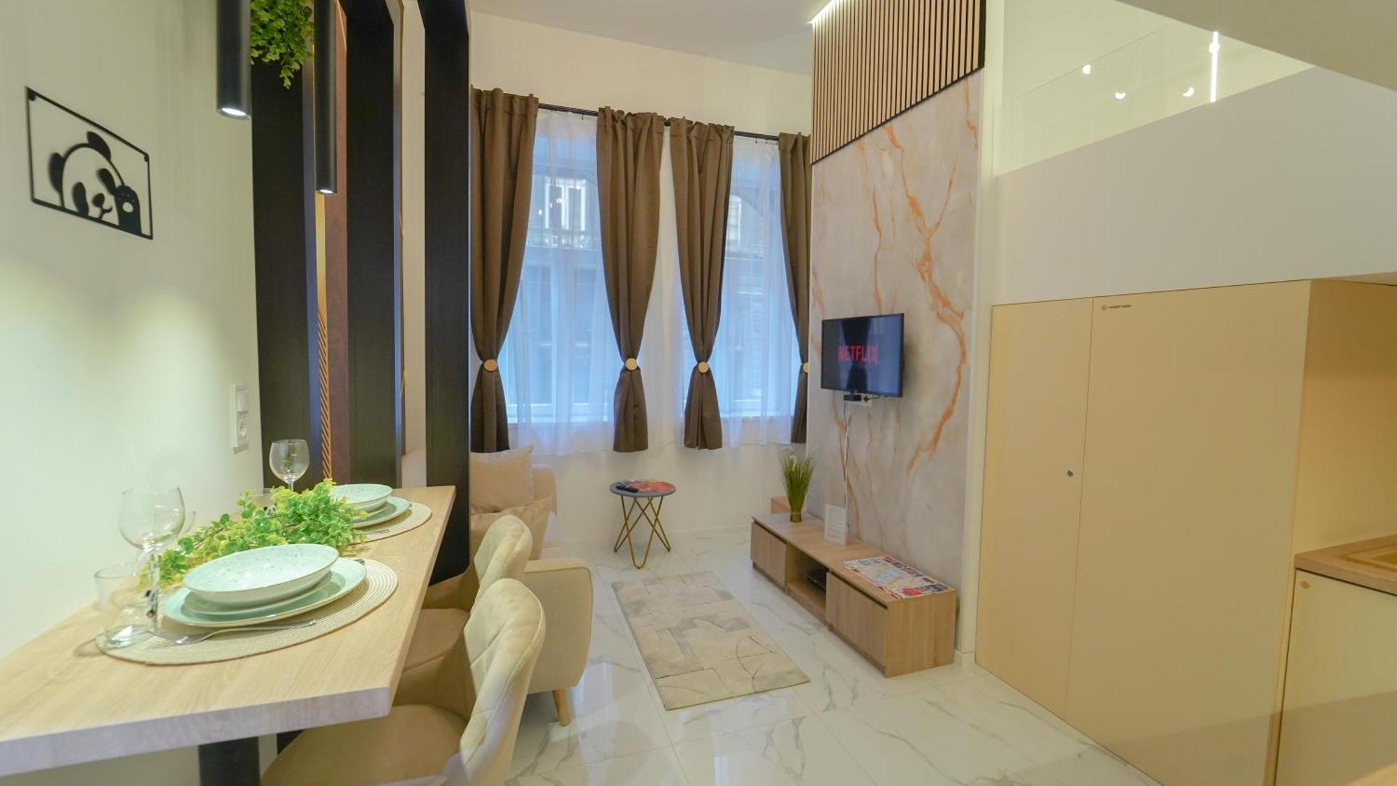 Panda Apartment *