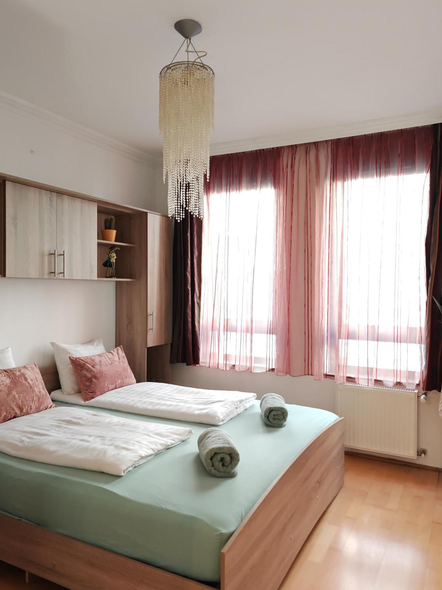 Leda By Nw * Budapest