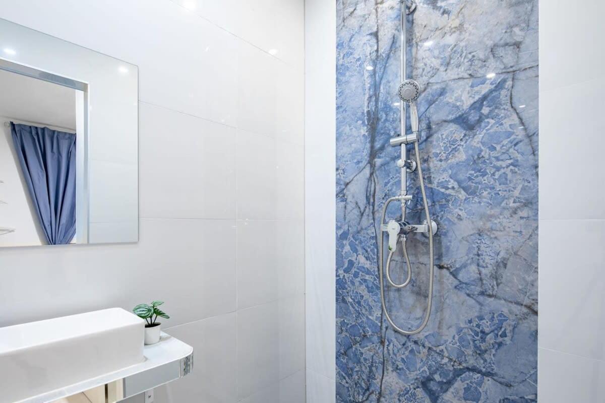 Central - New - Quiet Sleep Apartamento