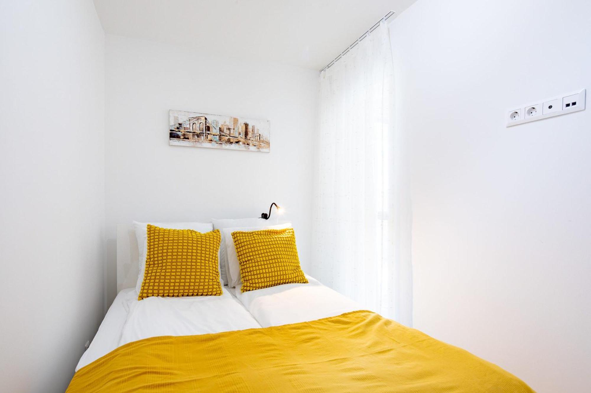 - Balcony - Brand New - Sunny Appartamento Budapest