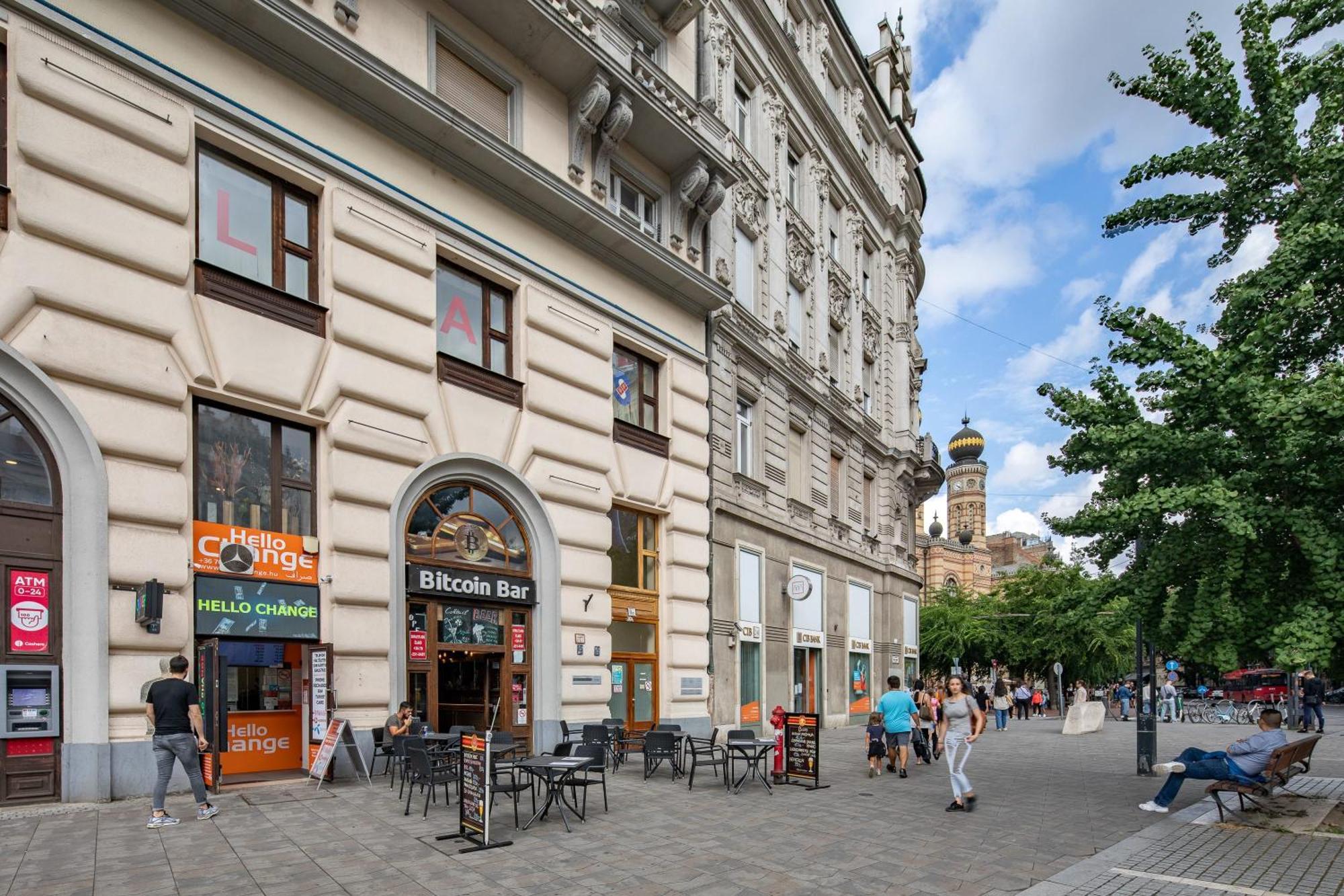 Ultra Luxury * Budapest