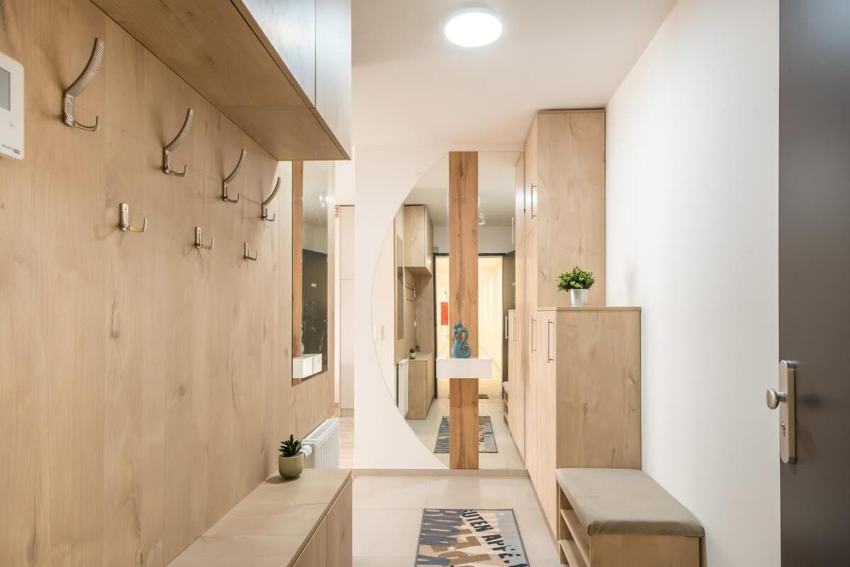 - Balcony - Brand New - Sunny Appartamento