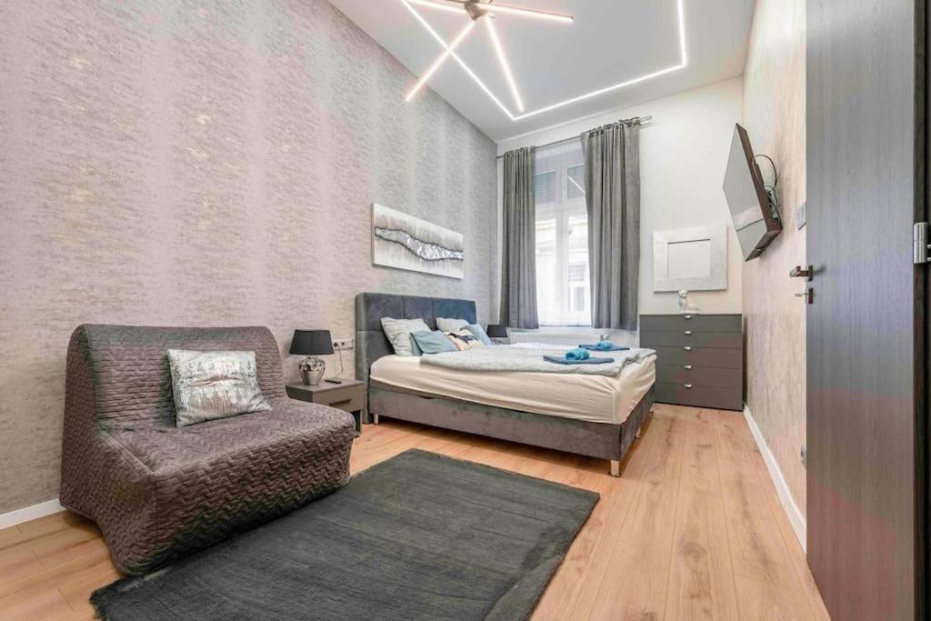 Exclusive Downtown With Ac Apartamento