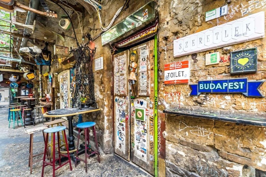 Del Budapest
