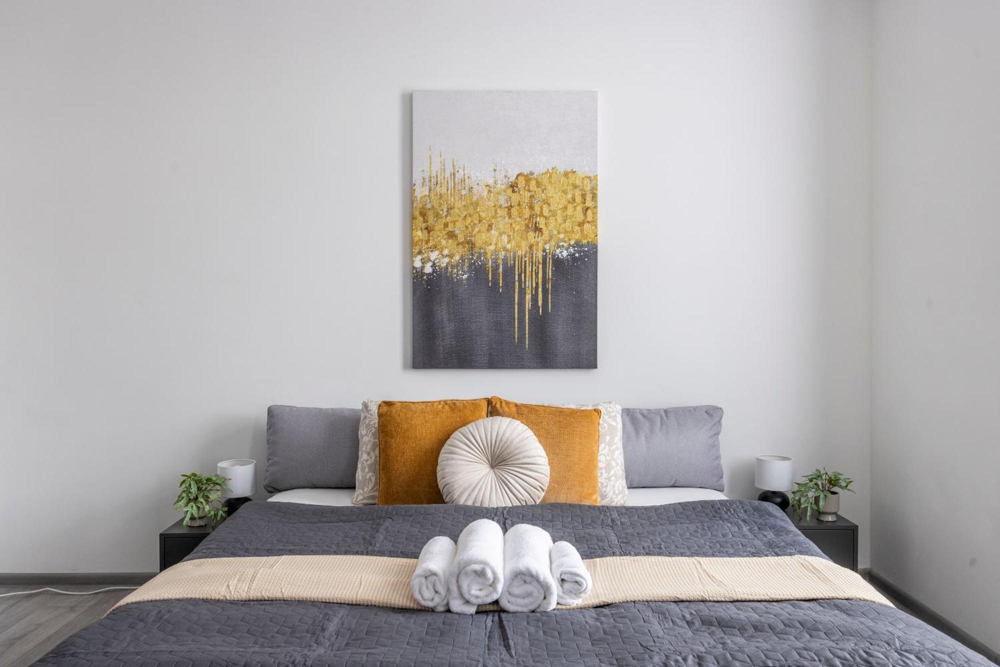 Exclusive & Grand W' 4bedrm, 3bathrm Budapest