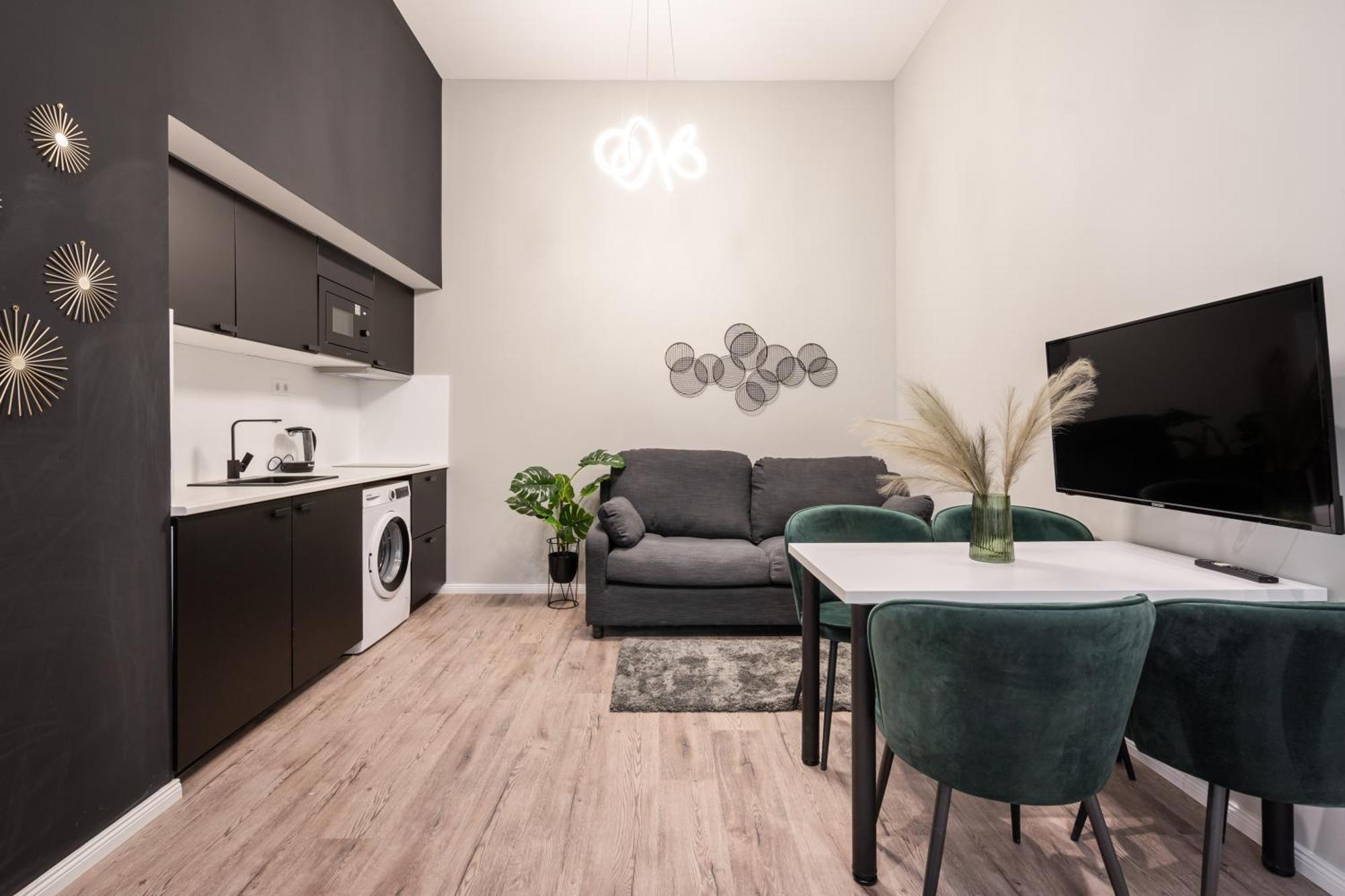 Akacfa 27 Two Bedroom Apartment