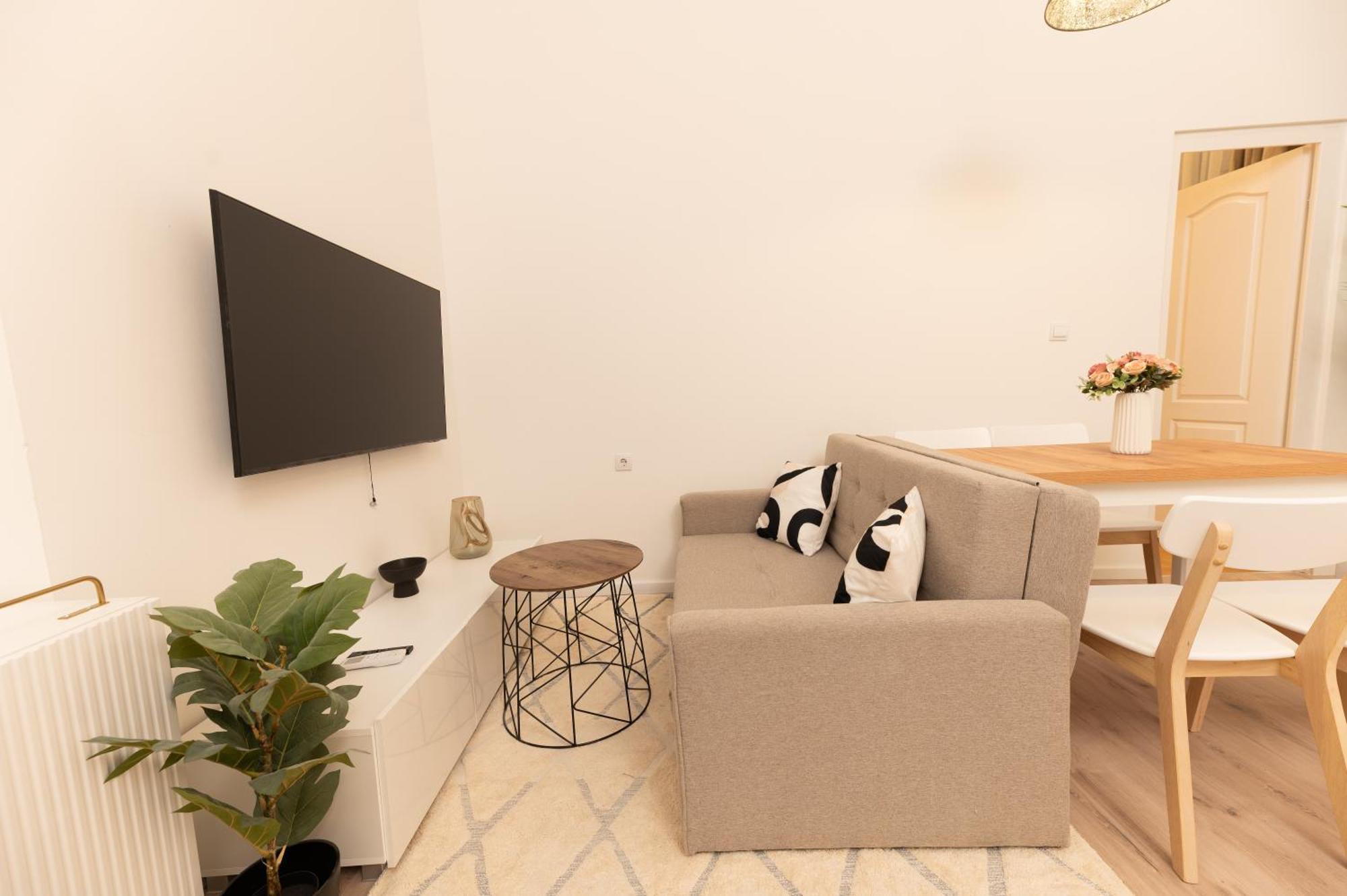 Superior N' Cozy Mozsar 6 In The Heart Of Apartament