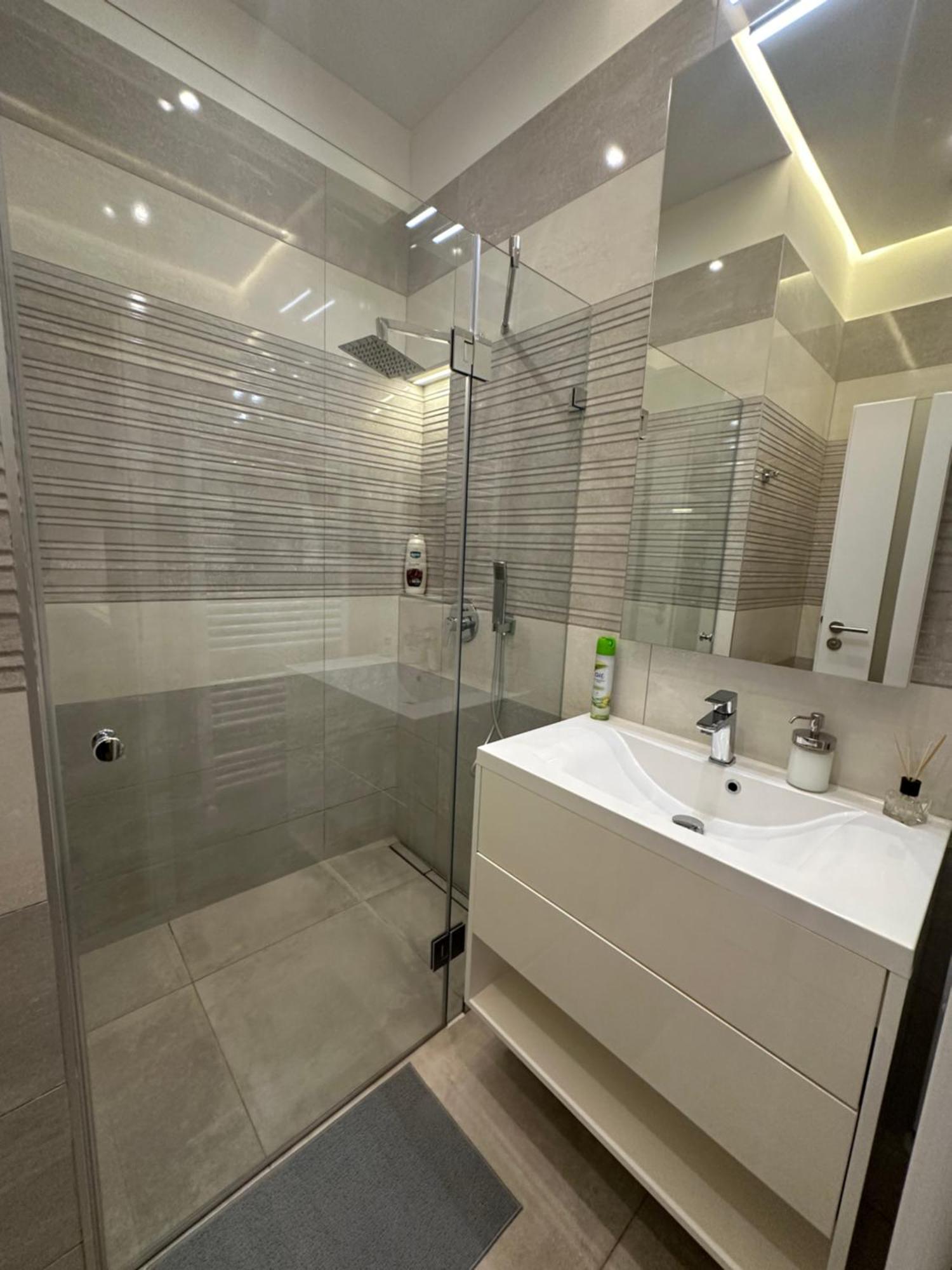 Apartman Revay 20 By Corall *