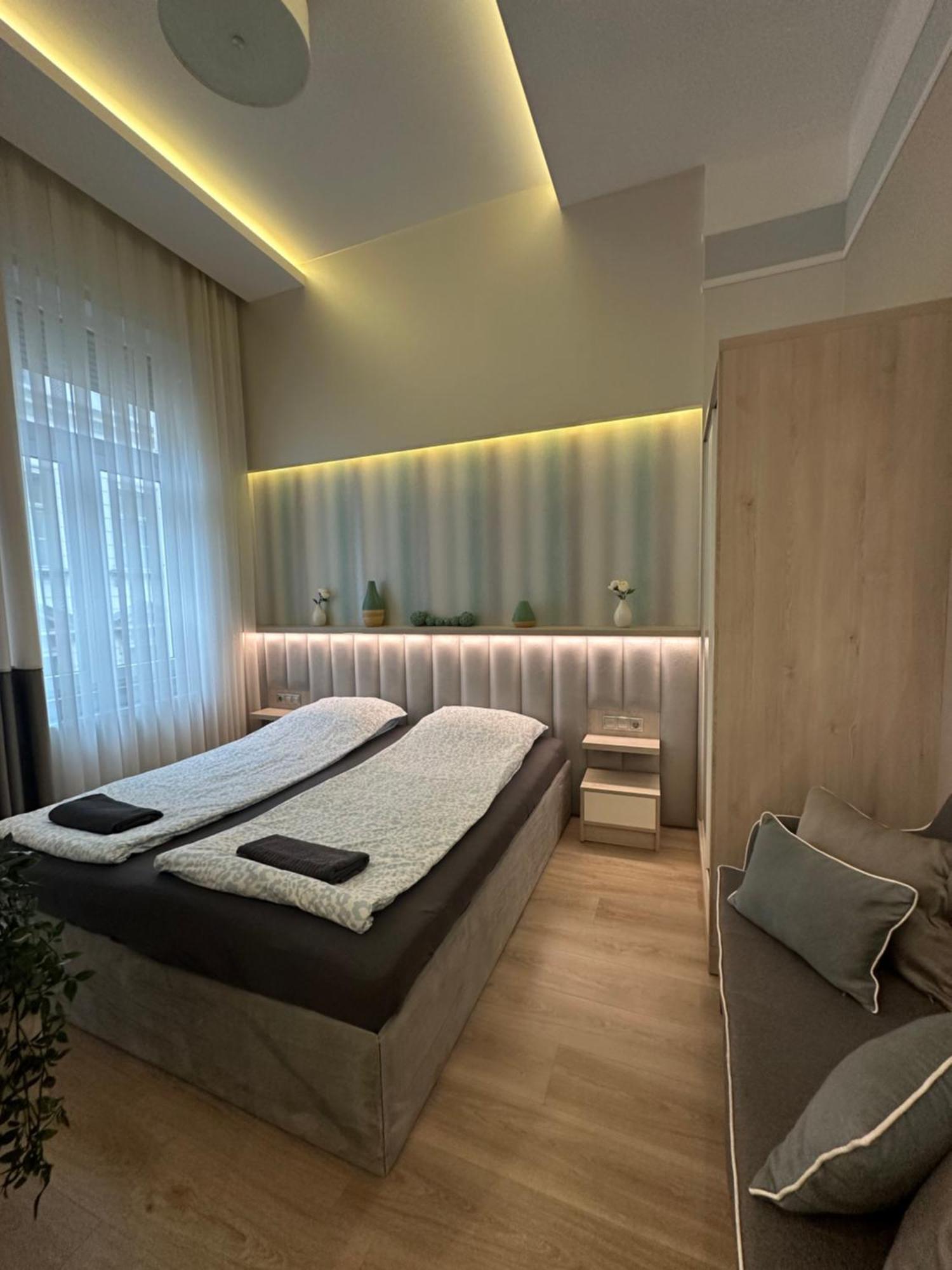 Revay 20 By Corall Apartman