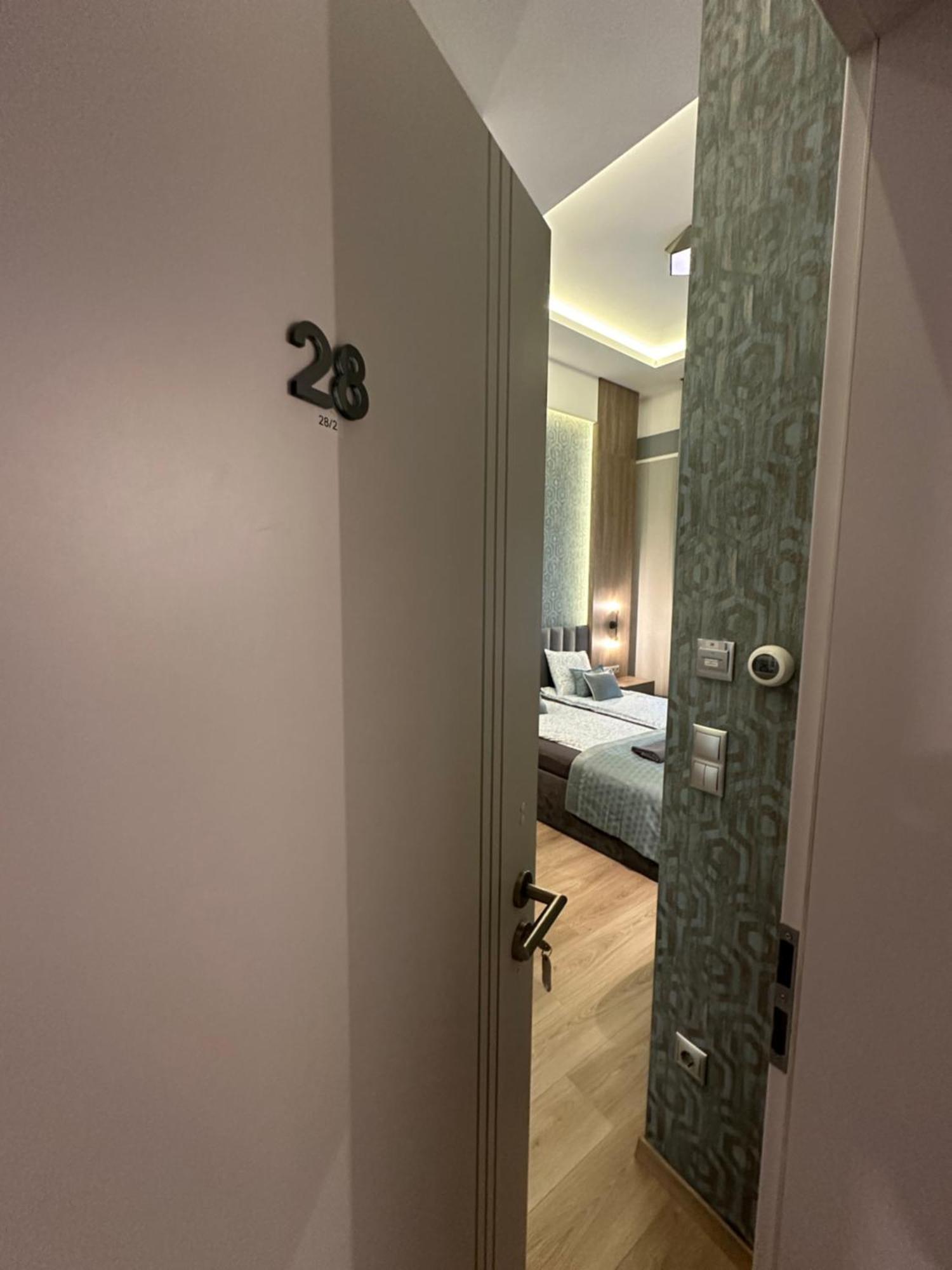Apartman Revay 20 By Corall *