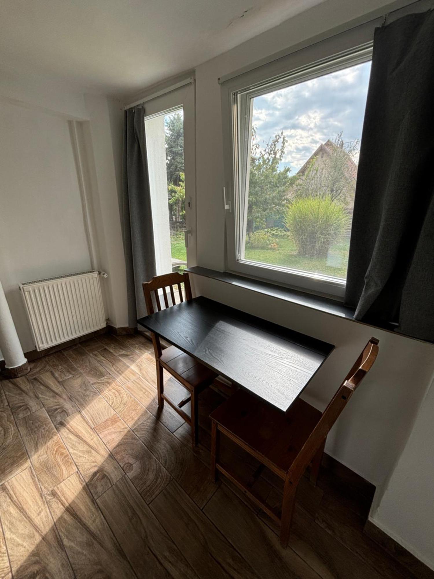 Benjamin Apartman *