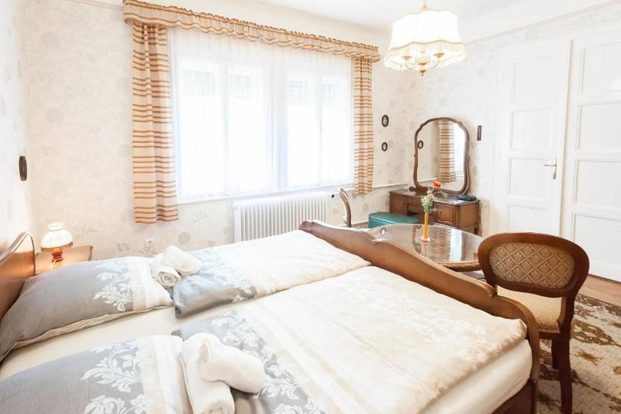 Haus In Mit Garten Budapešť
