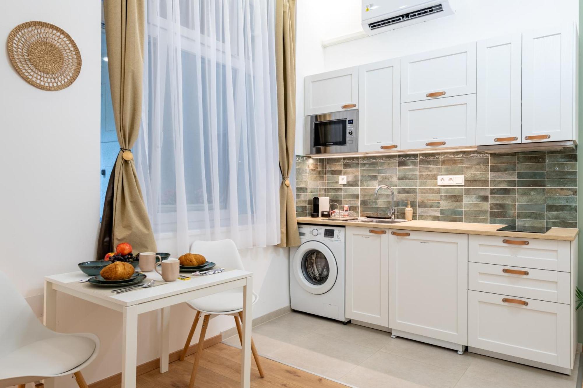 Cozy Vibes K106 By B&z Apartment