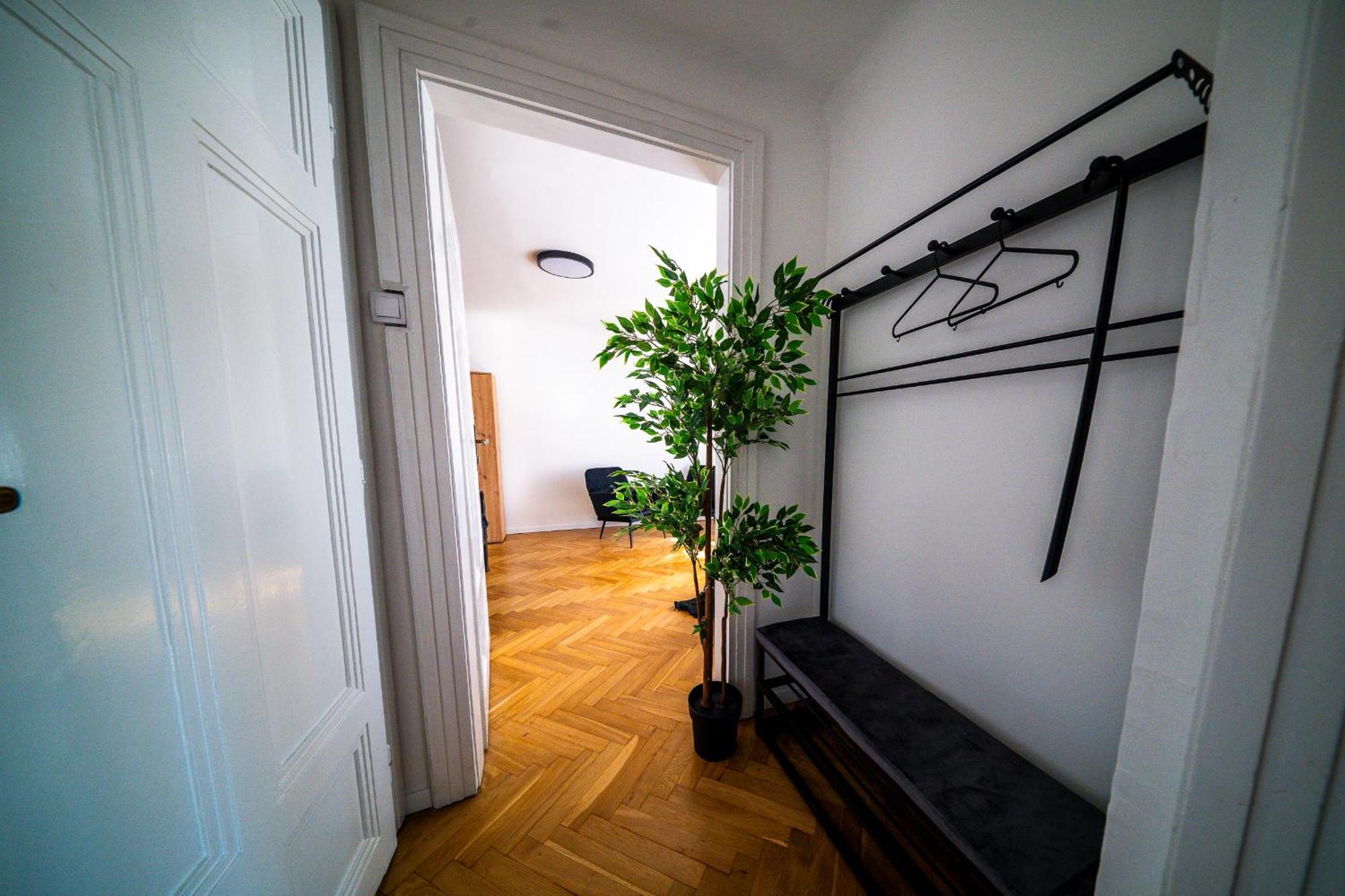Downtown Riverfront Apartament