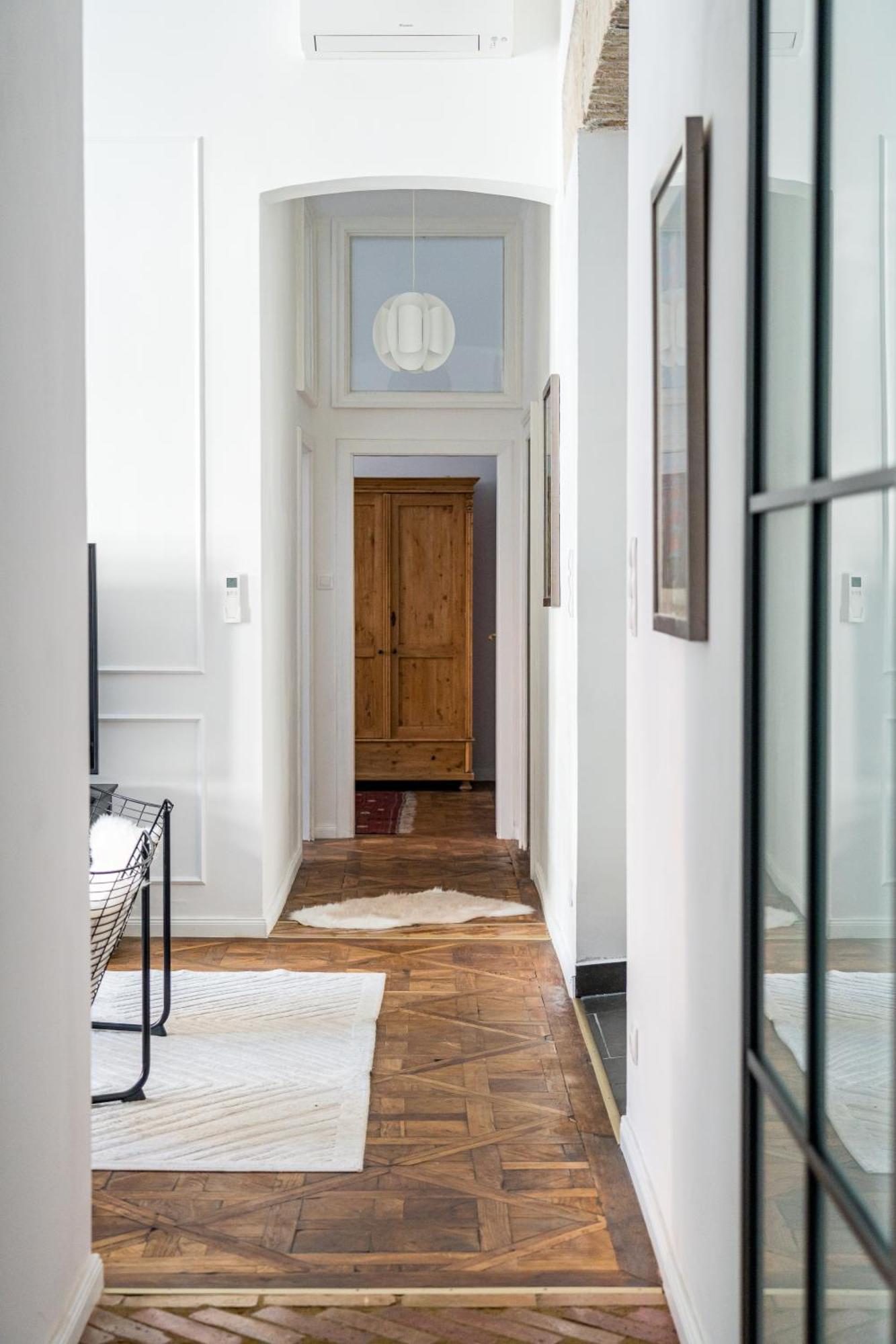 Appartamento 4br Artdeco Elegance With Sauna By Newave Budapest