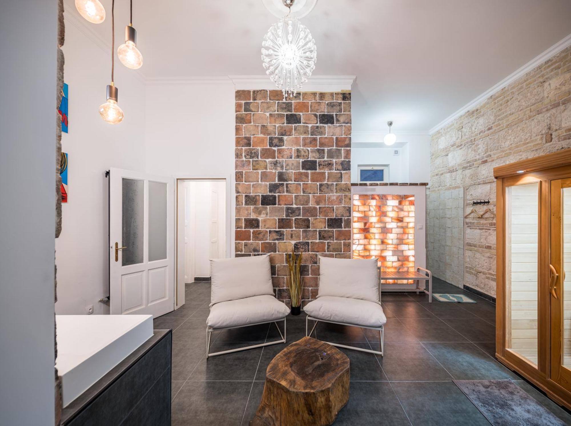 Appartamento 4br Artdeco Elegance With Sauna By Newave Budapest
