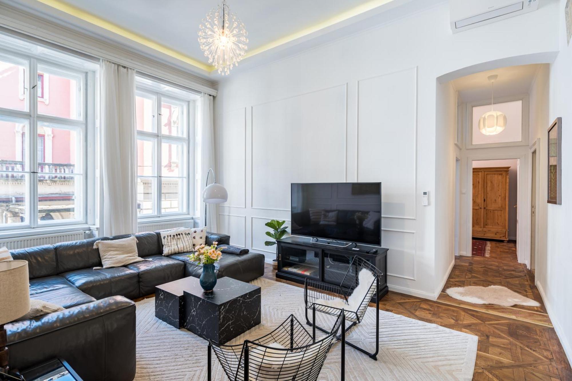 Appartamento 4br Artdeco Elegance With Sauna By Newave *