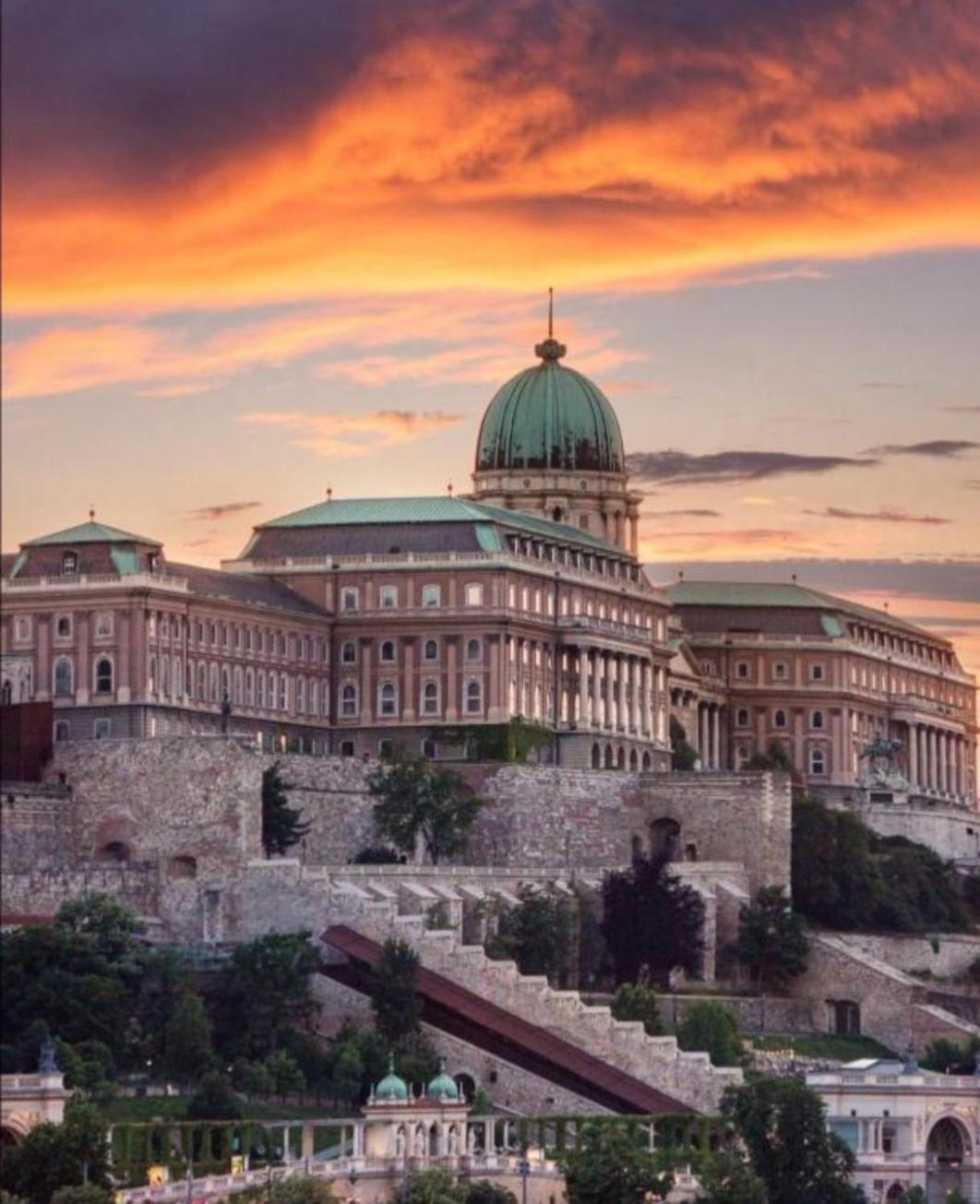 Apartment Sophia Buda By The Danube With Ac *
