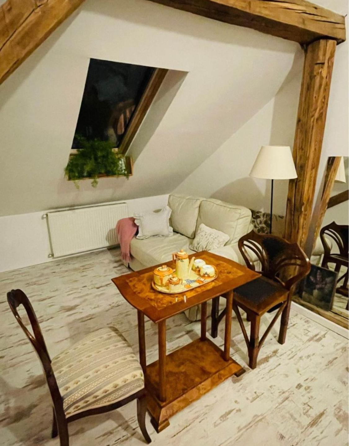 Homestay Comfortable In The Heart Of