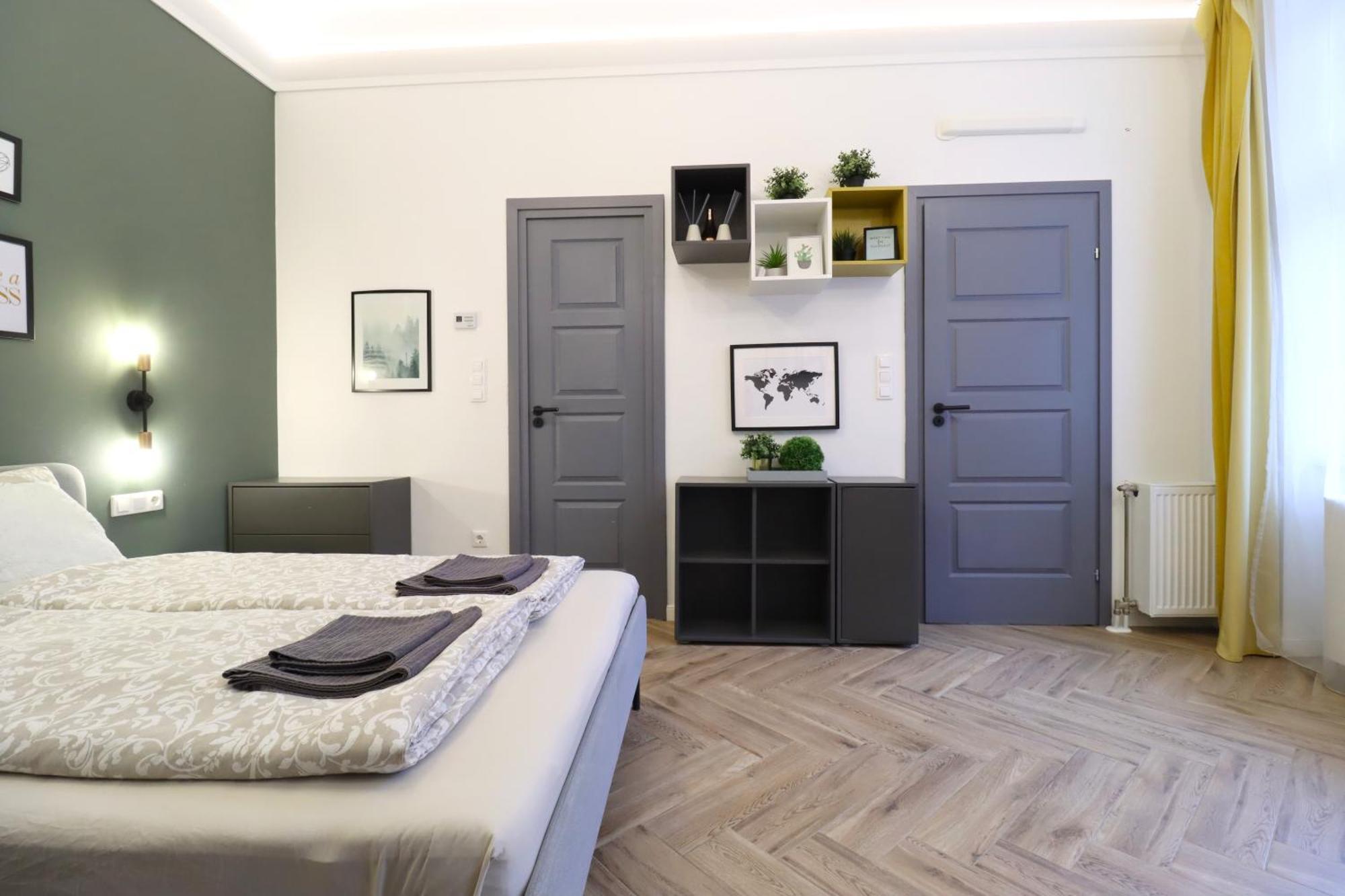 Apartment Nyugati Near Train Station Budapest