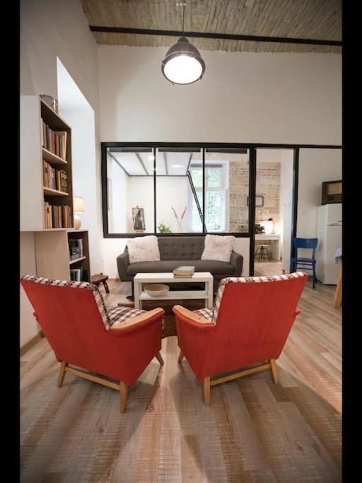 Elegant Garden Flat Appartamento