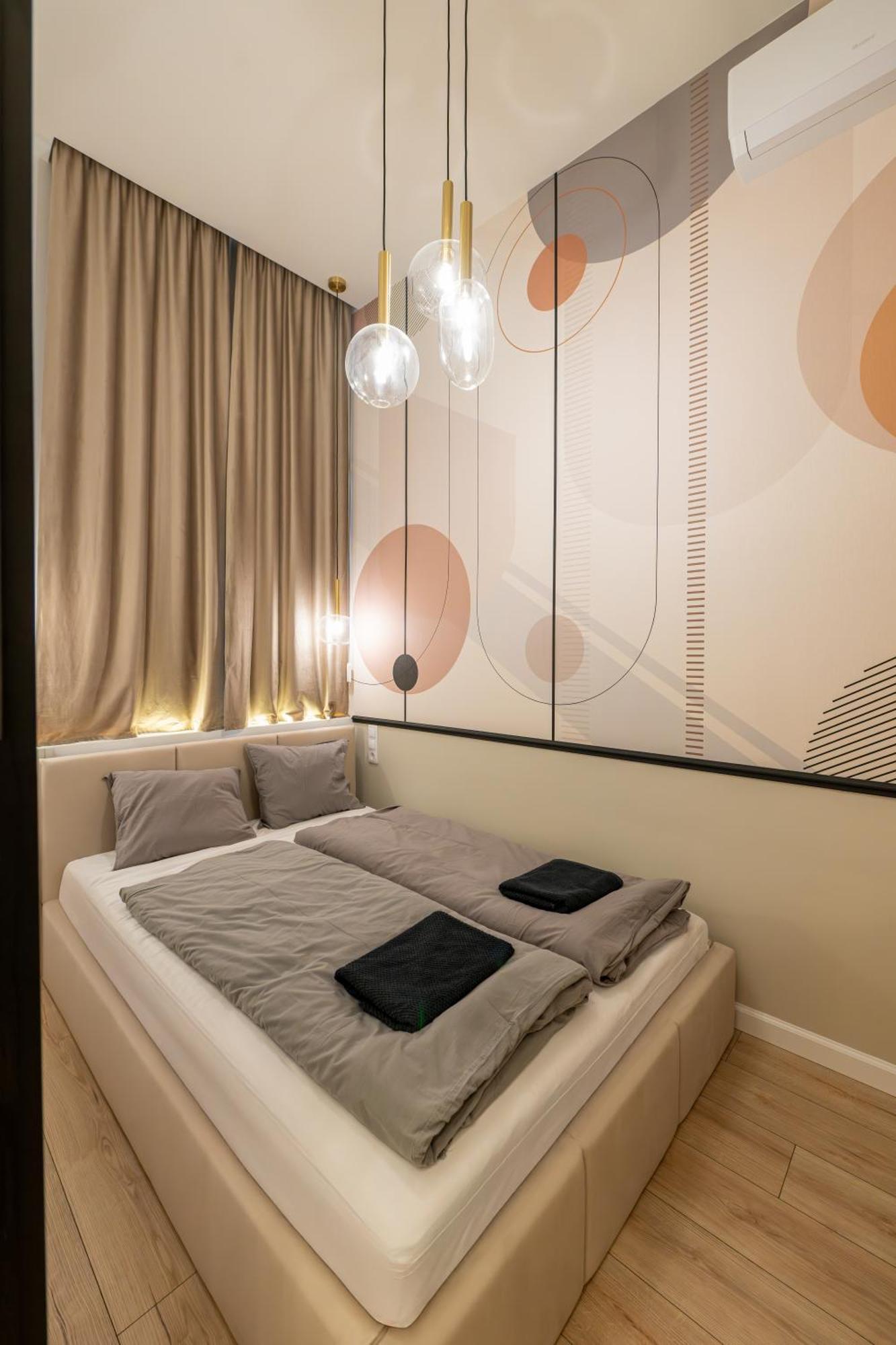 Acacia-a20 Budapest