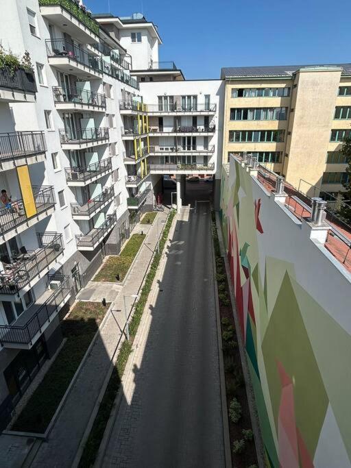 Modern With Garage Apartmán *