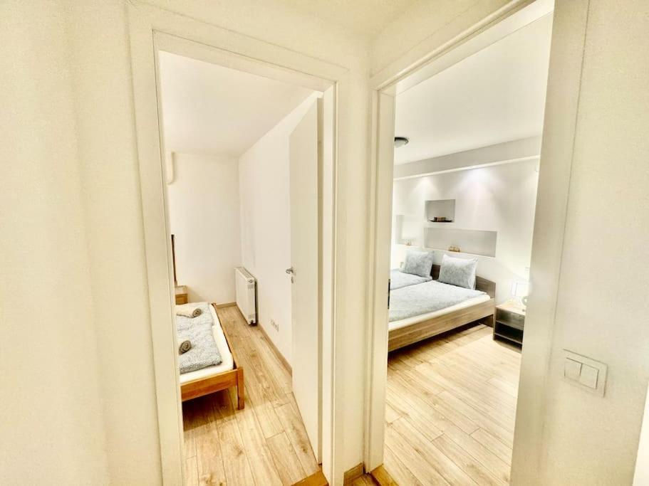 R8 2br Free Parking Budapest