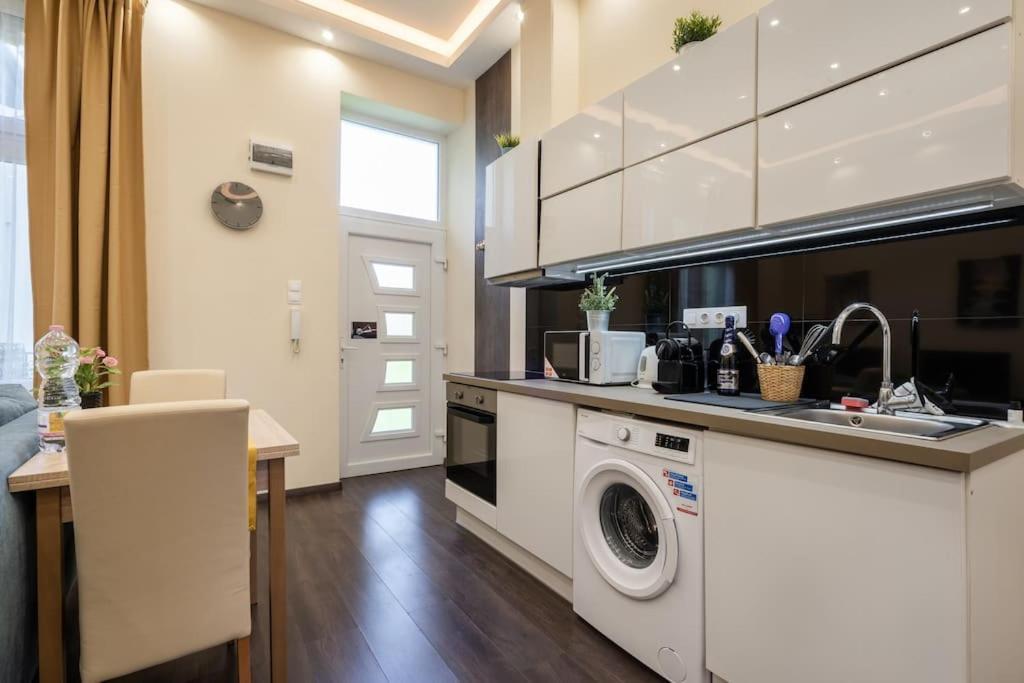 Apartment Zippy Of Harmony Budapest