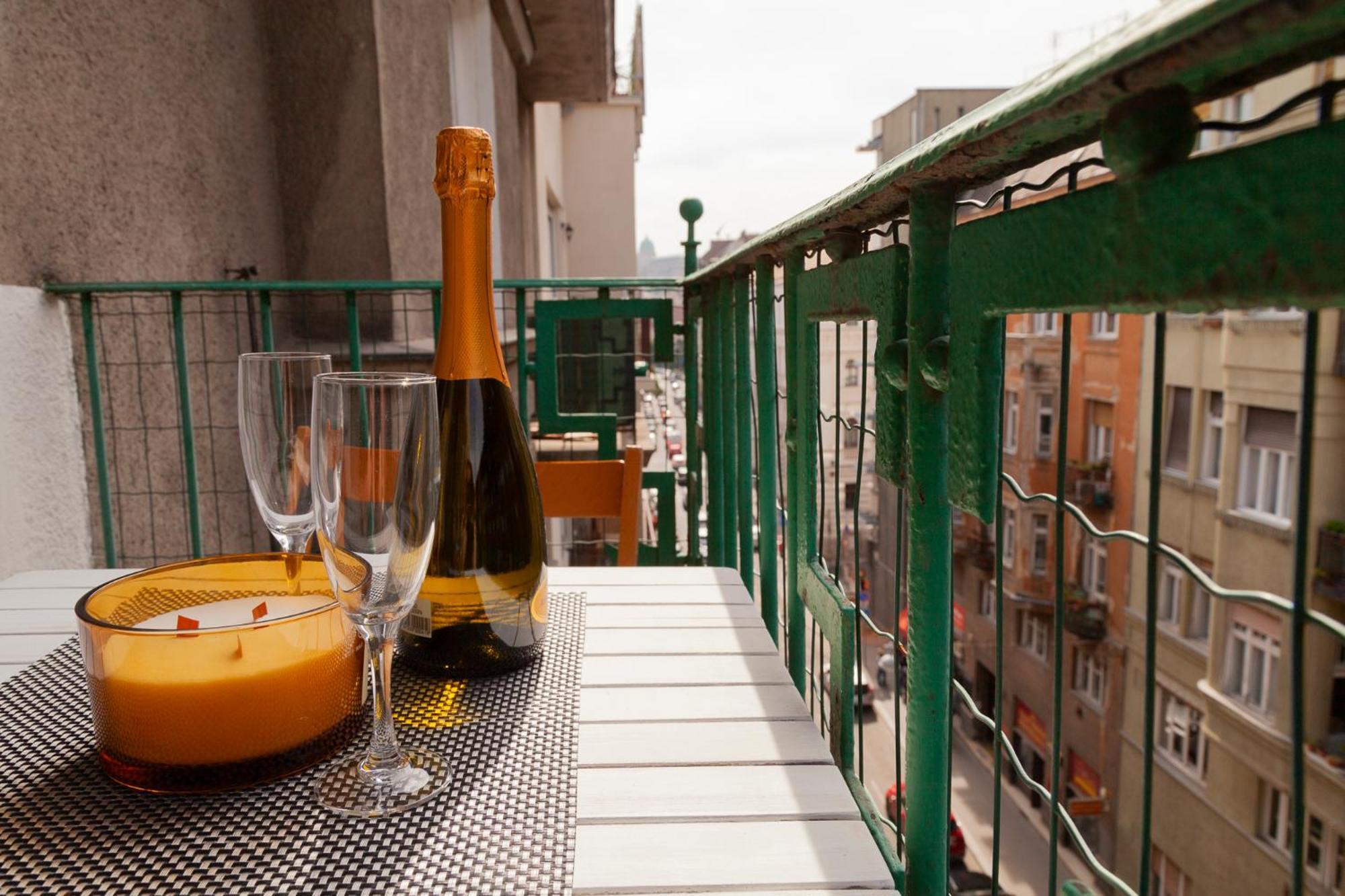 Perfect Place In The Center With Fast Wifi And Free Parking At Riverside Apartamento Budapest