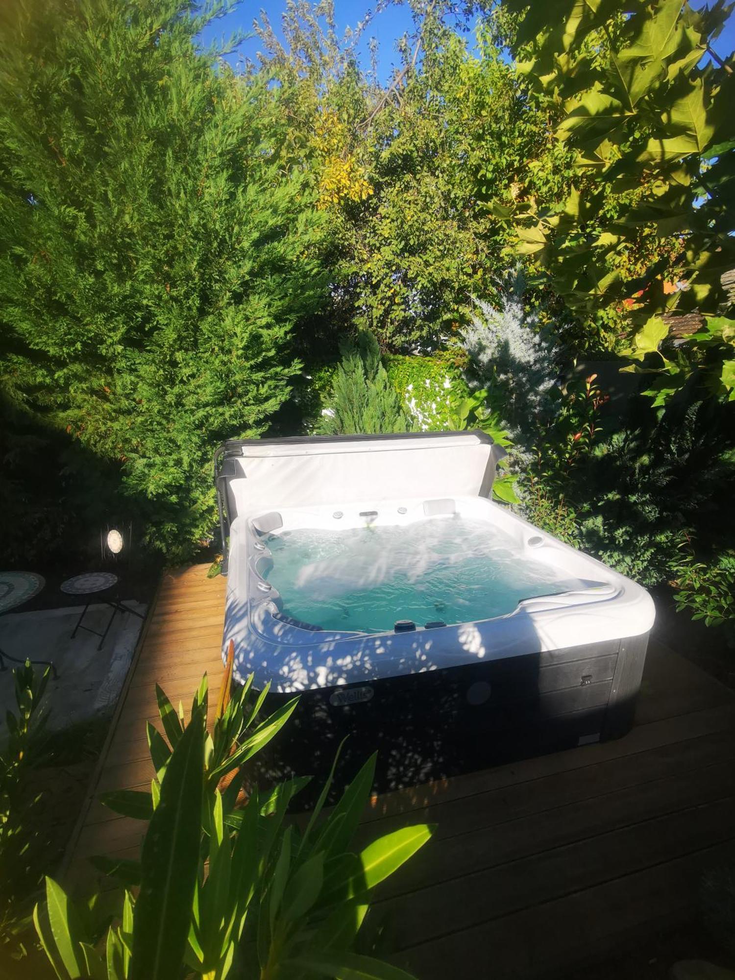 Apartament Kuria With Private Jacuzzi And Pool *