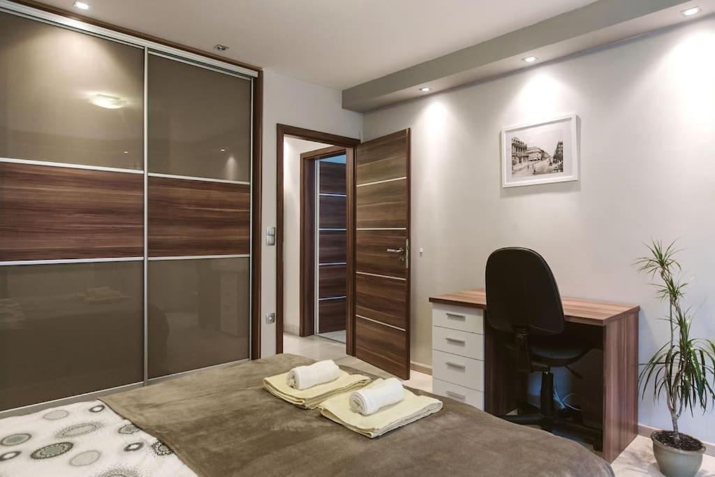 Neat & Comfy Near The Danube Appartamento