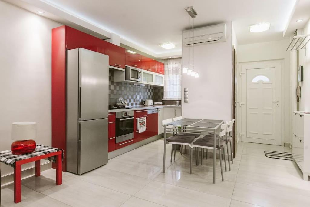 Neat & Comfy Near The Danube Budapest