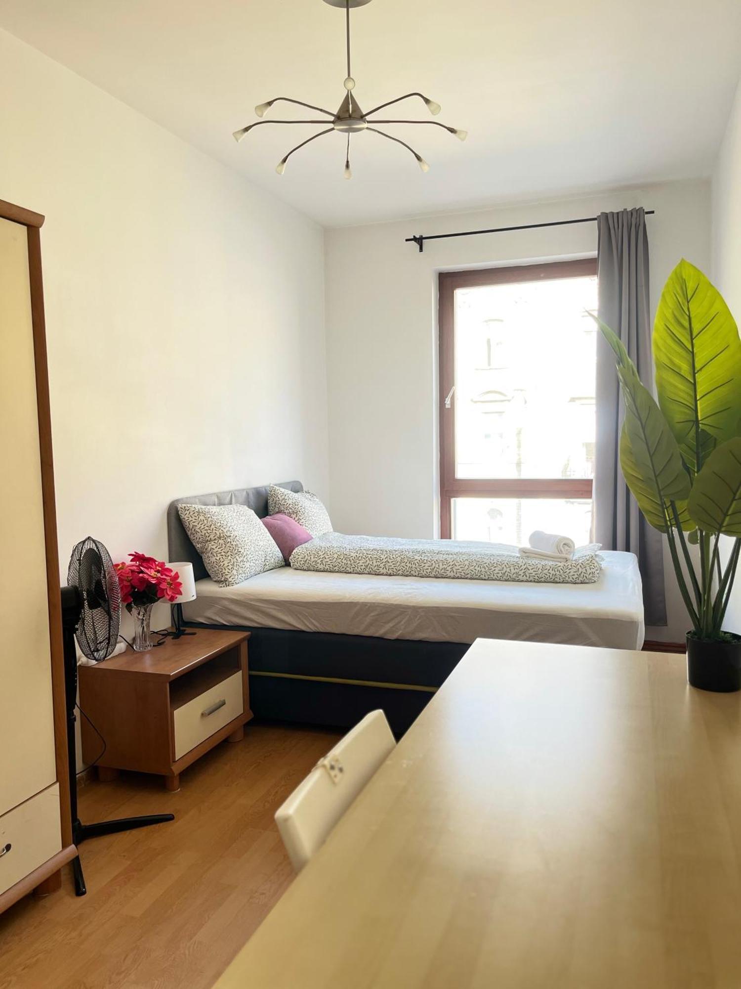 Nearby Keleti Station Apartmán *