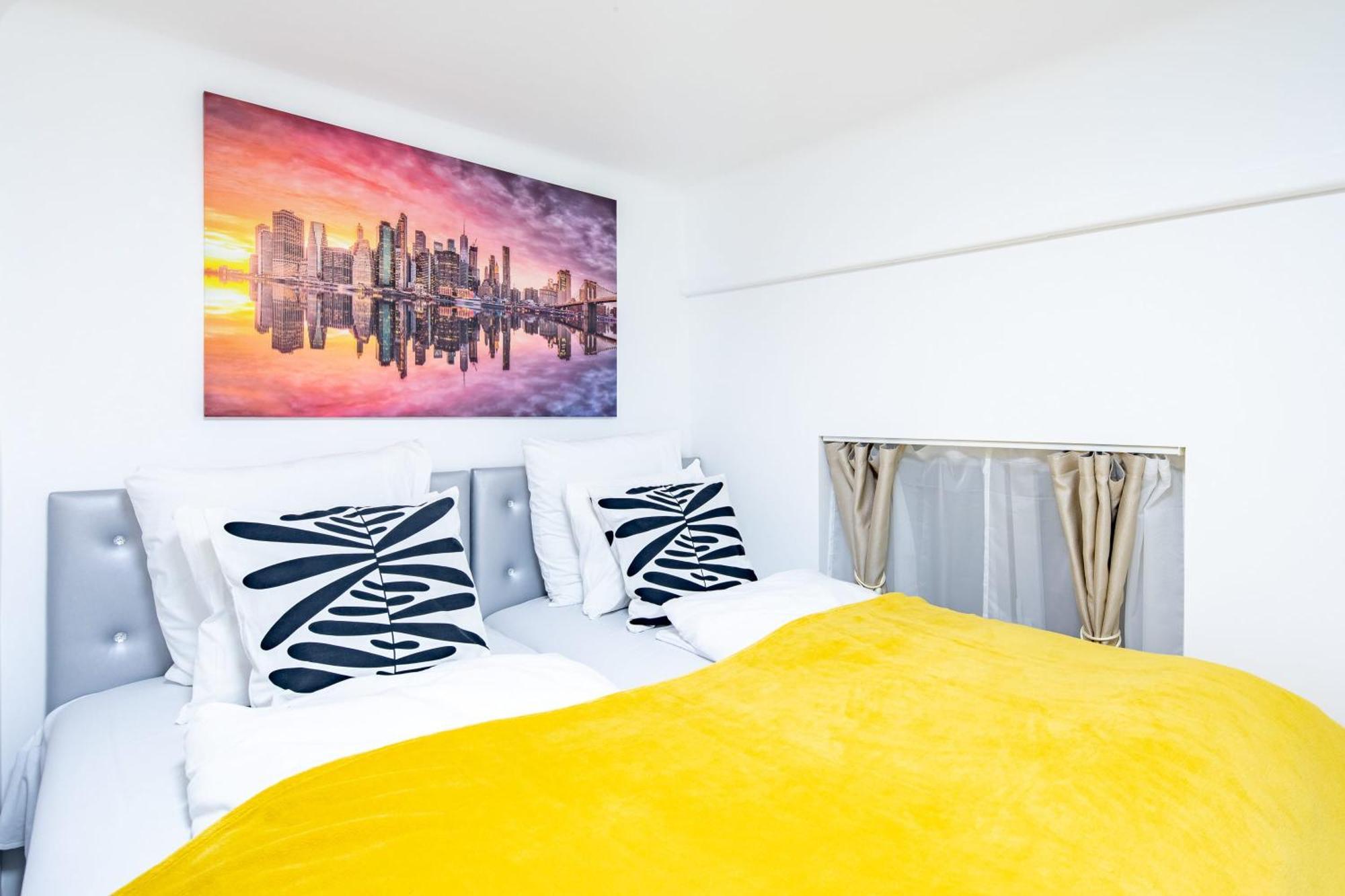 Super - Fresh And Modern